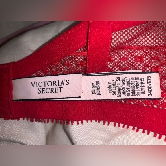 Incredible Bra by Victoria’s Secret Plunge Cherry Red Size 34 DD - Picture 8 of 11
